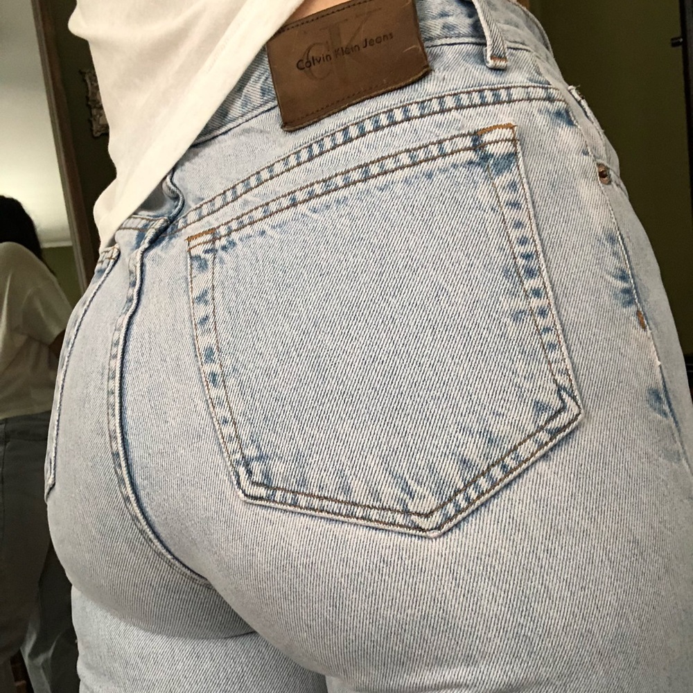 SOLD 🤍 Vintage Light Acid Wash Calvin Klein Jeans